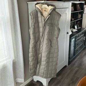 Upwest convertible puffer parka XL. NEW